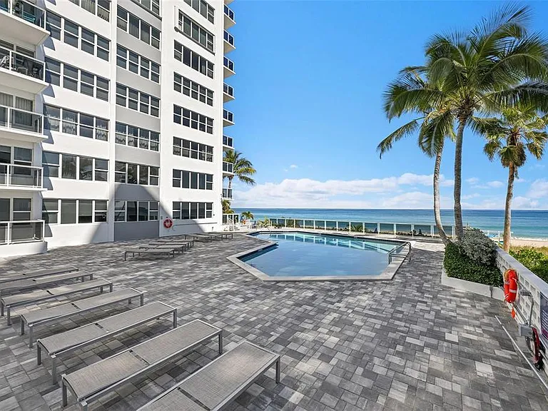 3700 Galt Ocean Dr #612 — Photo 1