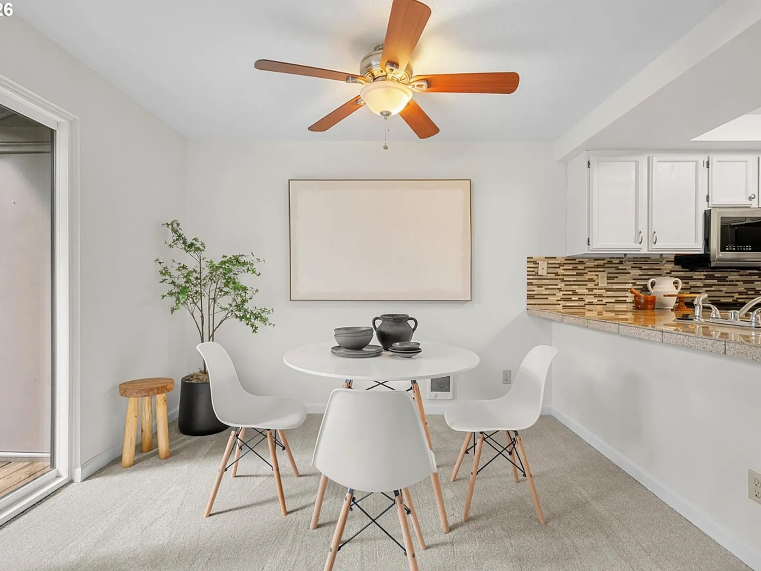 2 bed, 960 sqft, $1,950 — Photo 3