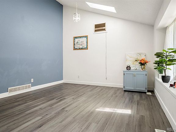 3rd image of 4442 Elkhart Street