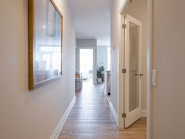 4286 King St E #1007 — Photo 11
