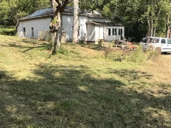 6908 Jennings Creek Rd, Red Boiling Springs, TN 37150