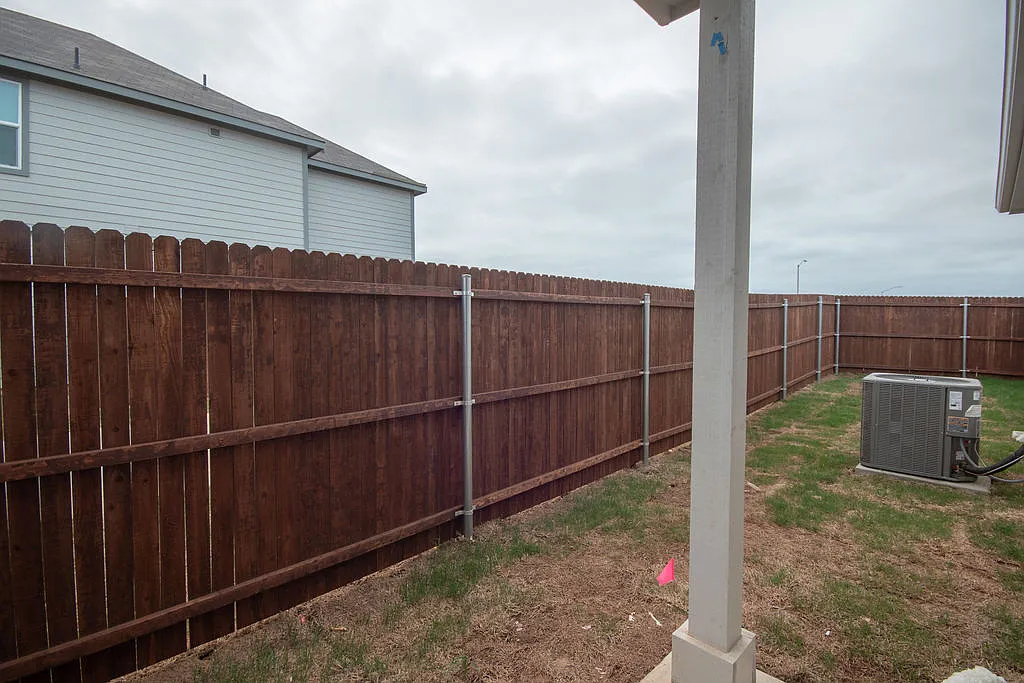 3101 Strawberry Farm Ln — Photo 3
