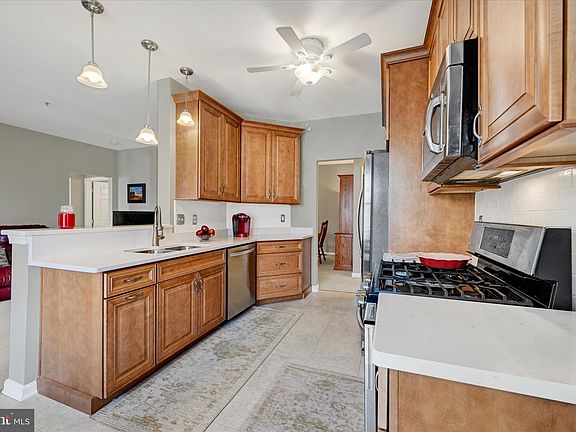 3rd image of 1312 Scottsdale Dr Unit 254