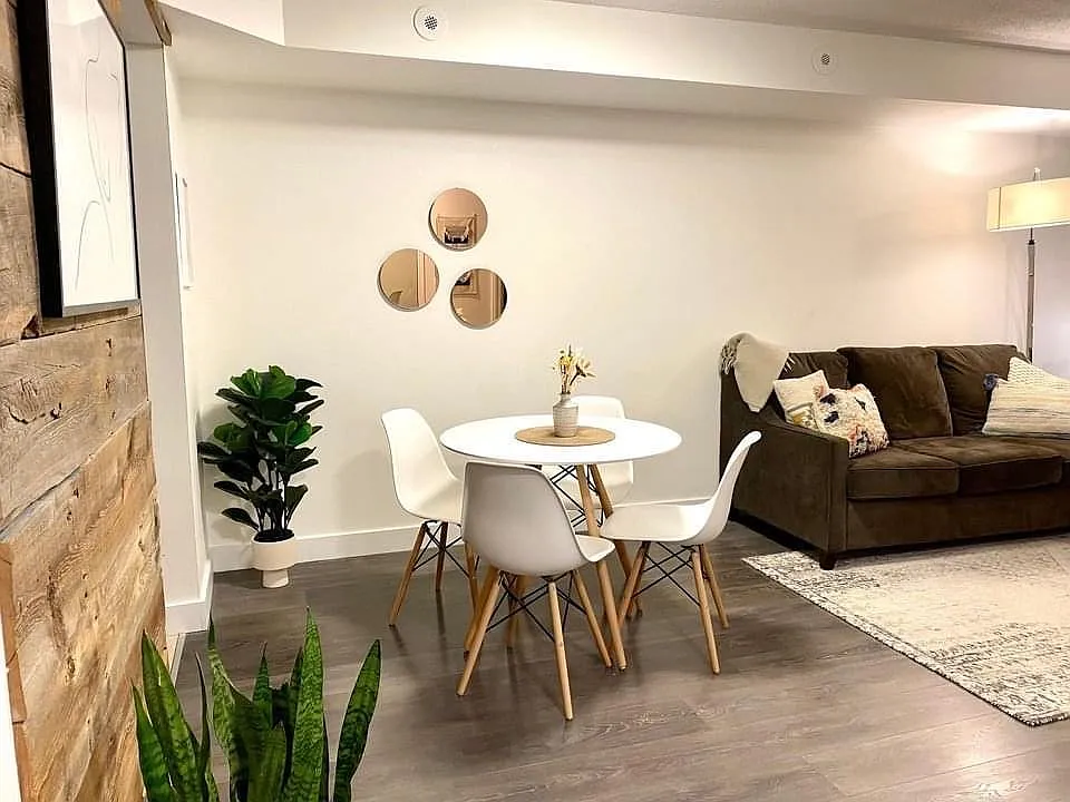 1 bed, 550 sqft, $2,400 — Photo 4