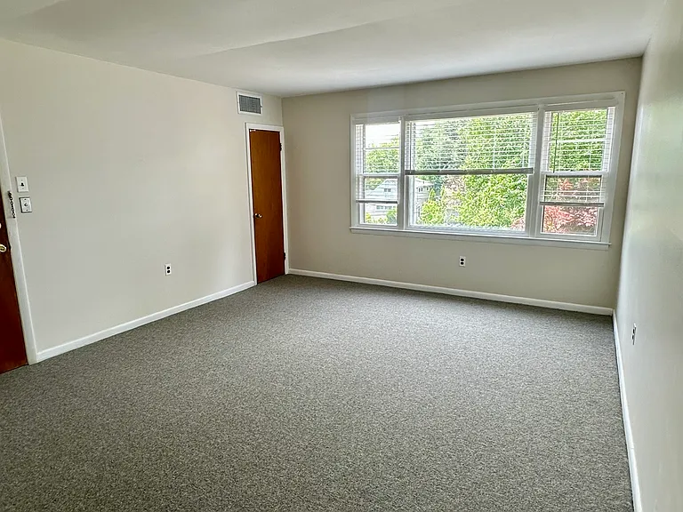 117 Elm Ave — Photo 11
