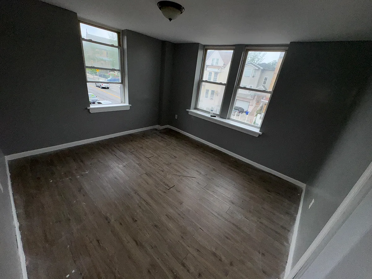 Building Photo - 320 S Orange Ave #W2