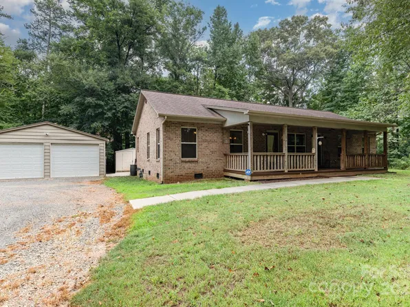 1009 James St, Charlotte, NC 28216