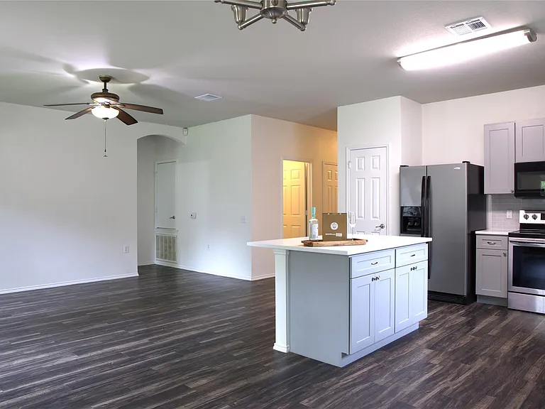 5216 English Glade Dr — Photo 6