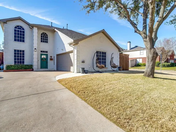 6813 Day Dr, Fort Worth, TX 76132