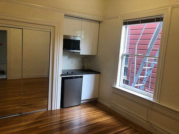 2nd image of 2000 Vallejo St APT 5