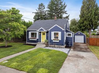 316 17th St NW, Puyallup, WA