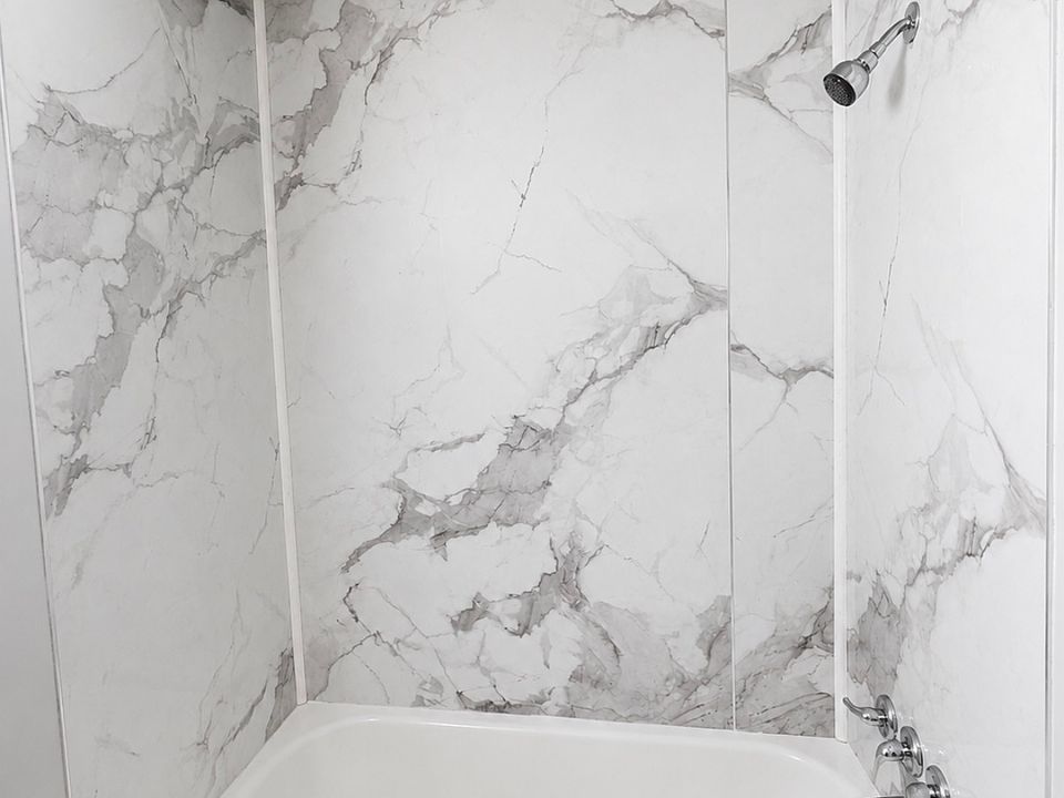 17160 Asbury Park, photo 9