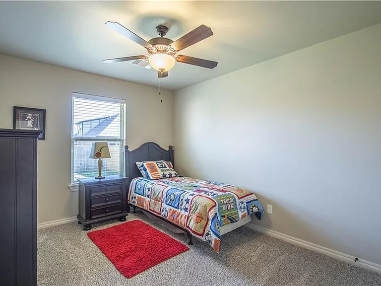 8701 SW 66th Pl — Photo 10