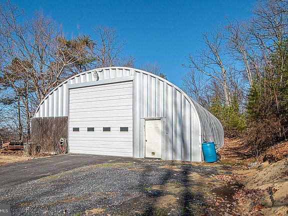 2nd image of 283 Rock Ridge Rd