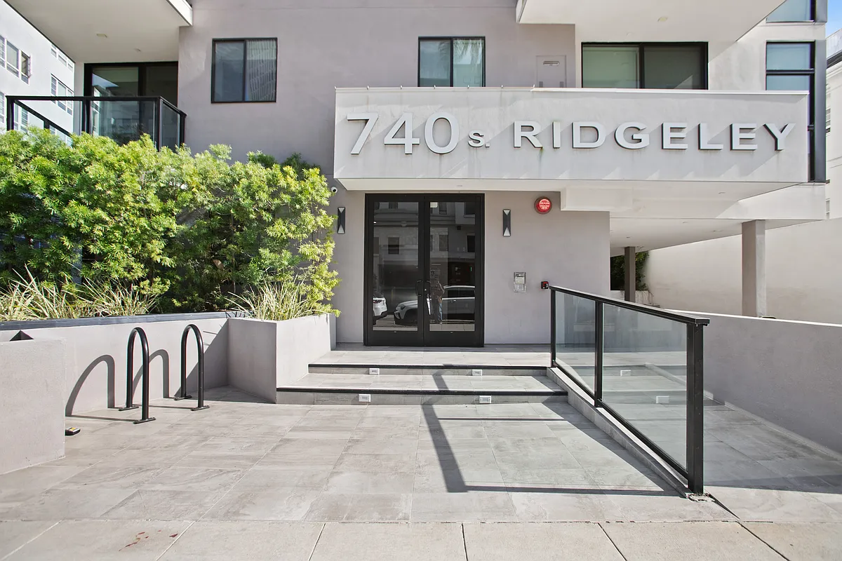 Building Photo - 740 South Ridgeley