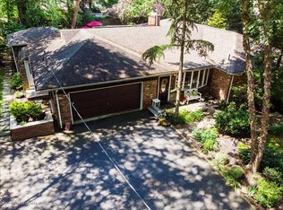 15 Fairview Dr, Middletown, NJ 07748