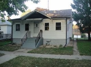 166 S Fraser Ave, Kankakee, IL 60901