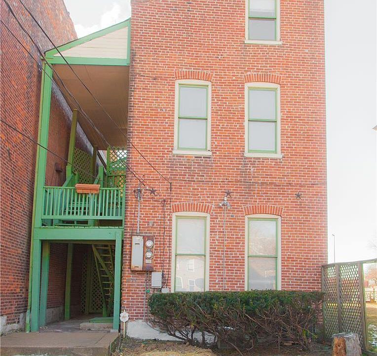 1st image of 905 Park Ave #2F