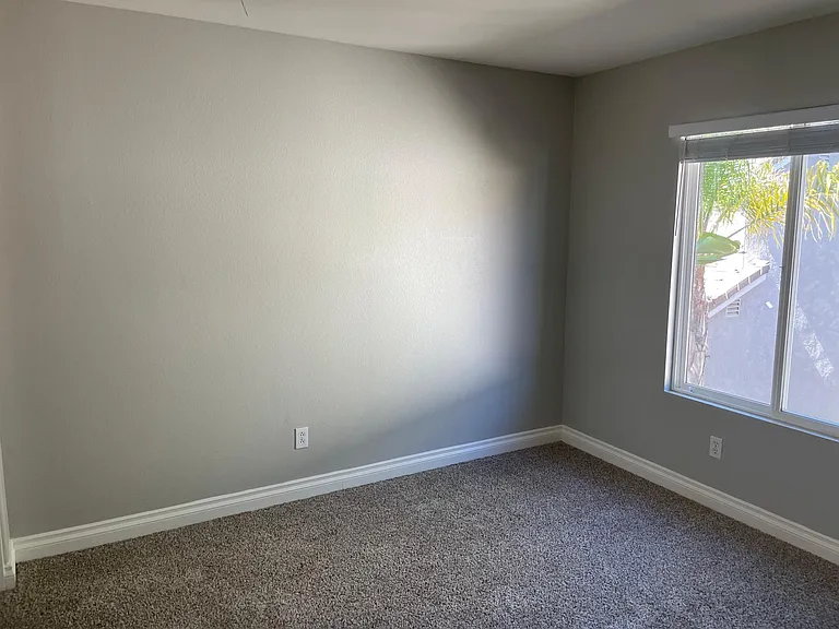 9740 Fieldthorn St — Photo 8