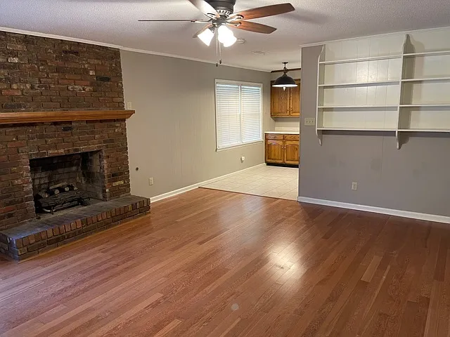 809 Southwest Dr — Photo 4