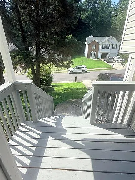 1475 Brookdale Dr — Photo 2