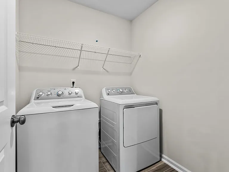 5104 Anamosa St — Photo 12