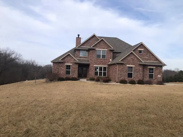 3324 Greenbriar Ave, Godfrey, IL 62035