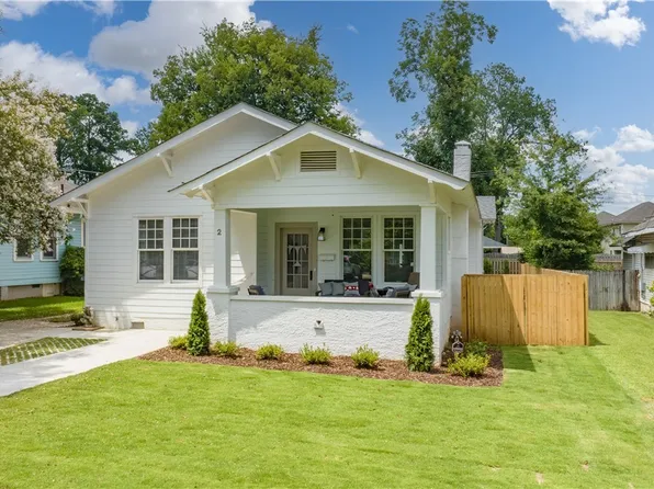 2 Oakwood Ct, Tuscaloosa, AL 35401