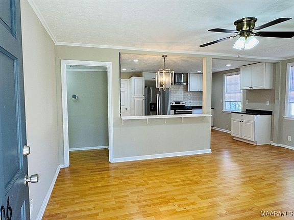 5th image of 206 Oak Forest Dr