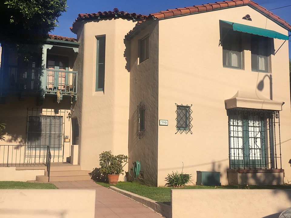 1st image of 390 Carroll Park E