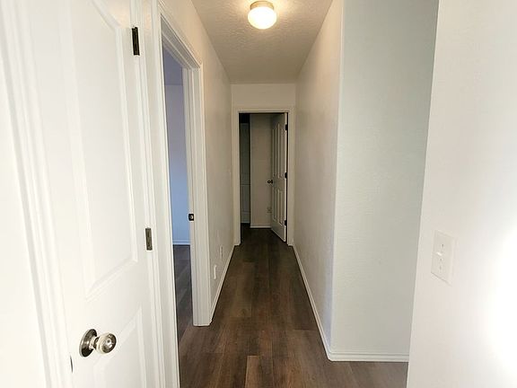 5th image of 554 W Palmer Dr