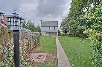 25 S 38th St photo 1