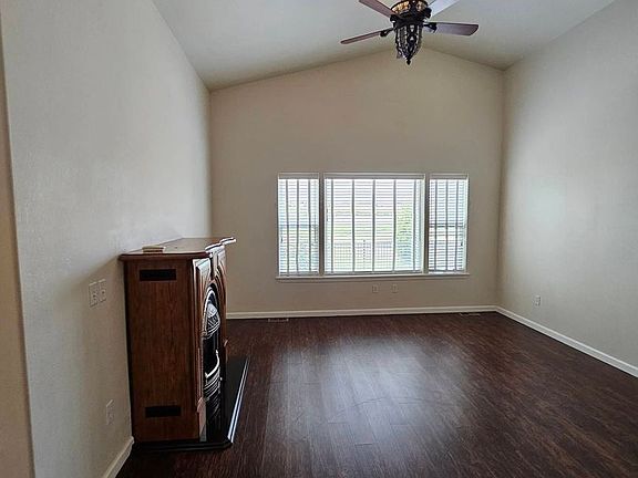 5th image of 1300 Marina Dr #25