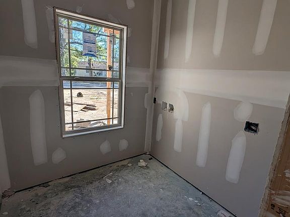 5th image of 2535 Ashford Rd