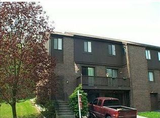 310 Benson Cir, Pittsburgh, PA 15227