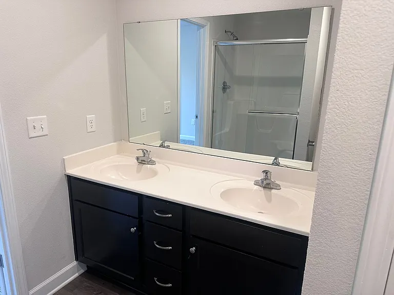 1402 NE Mary Ct — Photo 11