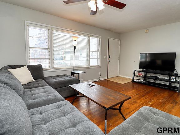 3rd image of 3331 Curtis Dr