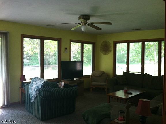 4th image of 1360 Waverly Dr NW