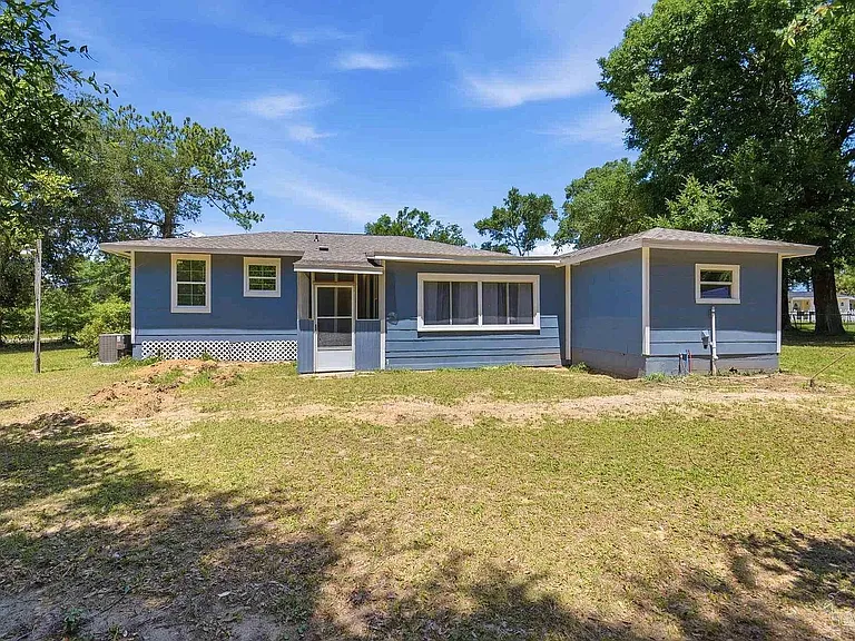 525 Pelham Rd — Photo 16