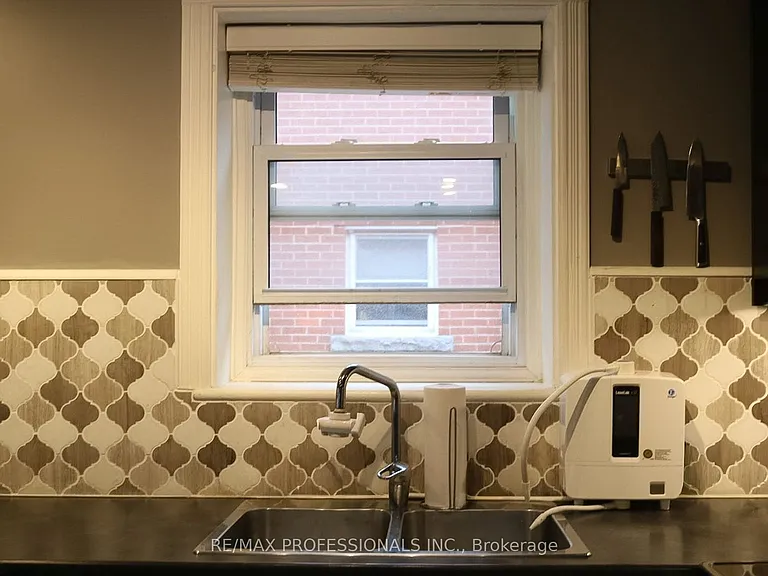 836 Concession St #206 — Photo 14