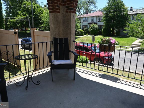 3rd image of 281 N Wycombe Ave