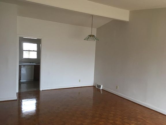 5th image of 5042 Chestnut Dr