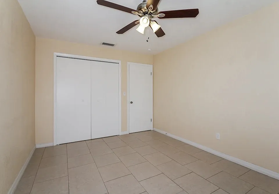 125 SW 48th Ter