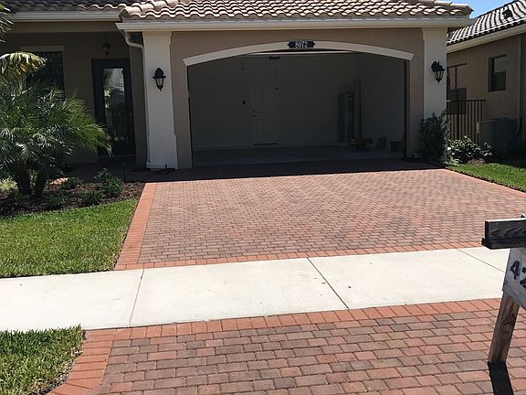 2nd image of 8072 Cactus Quartz Cir
