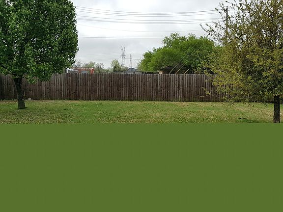 2nd image of 2934 Jamestown Dr