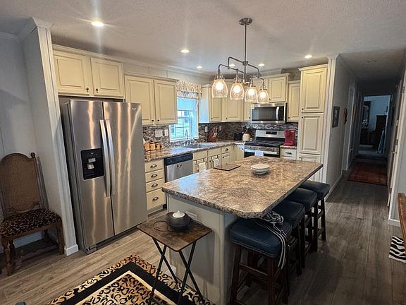 5th image of 57 N Meadowbrook Dr