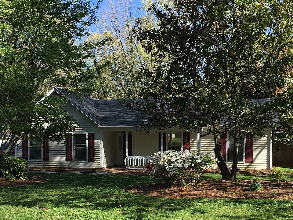 2nd image of 4003 Talmaga Ln