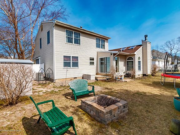 5th image of 30 Shasta Ln