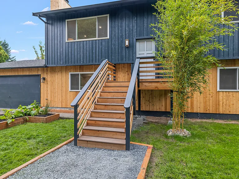 920 207th Pl SE — Photo 36
