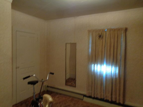 5th image of 6020 Skuse Rd